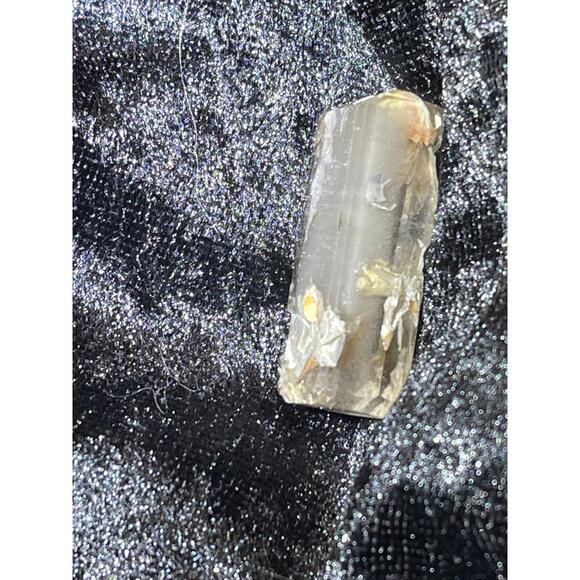 3.  Inclusion Quartz - Picture 3 of 4